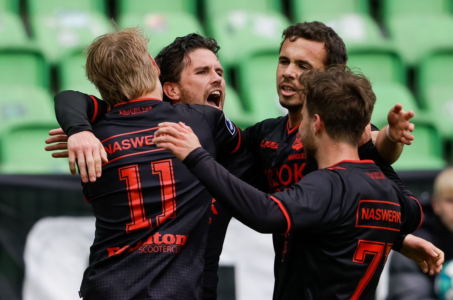 Bruijn bezorgt NEC drie punten in tranentrekkend duel met FC Groningen